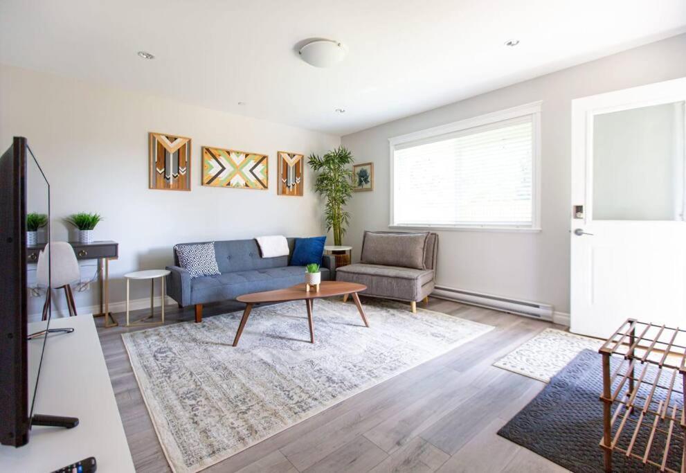Beautiful & Cozy 1 Bedroom 1 Bath In The Westshore Victoria Eksteriør billede